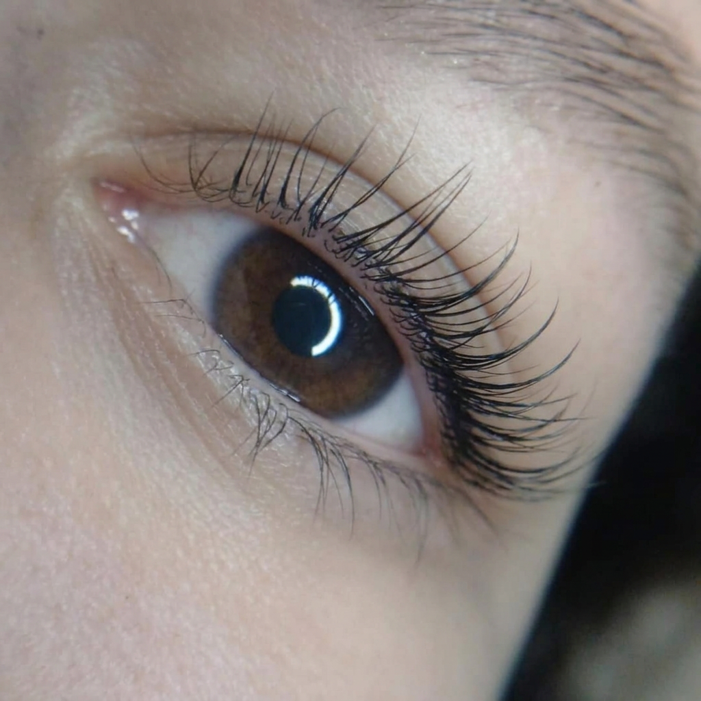 Lash Lifting